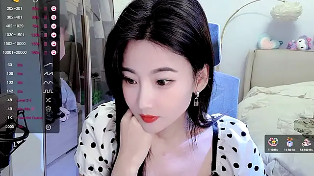 FeiFei-babe online show from 01/10/25, 02:34