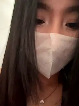 FeiFei-babe online show from 05/13/26, 10:23