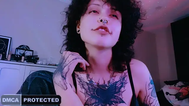 NaughtyLittleFox online show from 05/31/26, 05:37