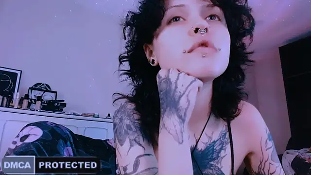 NaughtyLittleFox online show from 06/08/26, 06:25