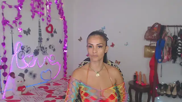 Snapshot of brigitht chatting on 02/06/25, 03:20 brigitht online show from 02/06/25, 03:20