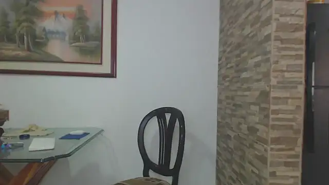 Snapshot of brigitht chatting on 02/14/25, 06:29 brigitht online show from 02/14/25, 06:29
