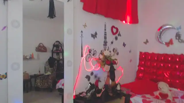 Snapshot of brigitht chatting on 03/08/25, 06:05 brigitht online show from 03/08/25, 06:05
