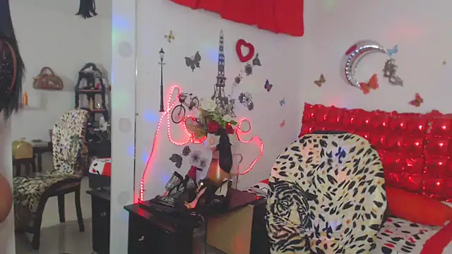 Snapshot of brigitht chatting on 03/12/25, 04:30 brigitht online show from 03/12/25, 04:30