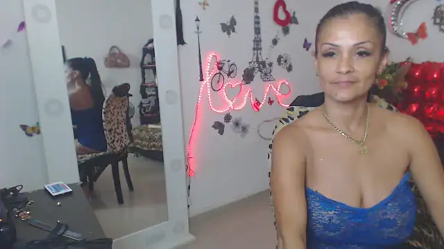 Snapshot of brigitht chatting on 03/21/25, 09:01 brigitht online show from 03/21/25, 09:01
