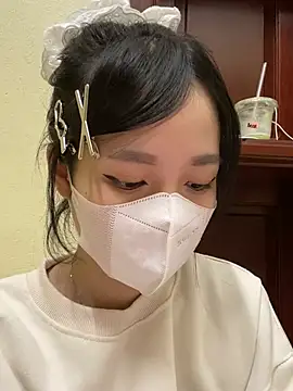 minmin2kk5 online show from 12/28/24, 02:32