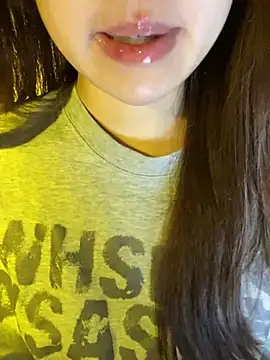 minmin2kk5 online show from 05/09/26, 01:33