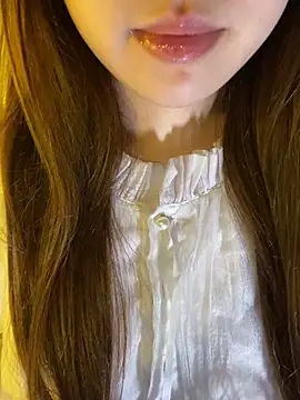 minmin2kk5 online show from 05/13/26, 04:04