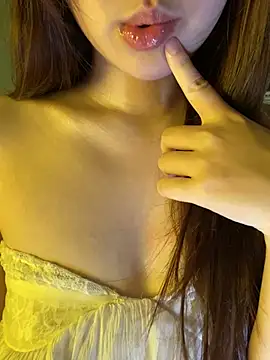 minmin2kk5 online show from 05/21/26, 04:14