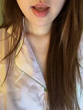 minmin2kk5 online show from 07/05/26, 04:03