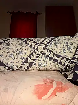 Snapshot of Freya_004 chatting on 11/13/25, 11:53 Freya 004 online show from 11/13/25, 11:53