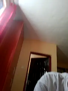 Snapshot of Freya_004 chatting on 11/25/25, 09:31 Freya 004 online show from 11/25/25, 09:31