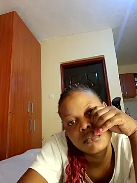 Snapshot of Freya_004 chatting on 11/29/25, 07:55 Freya 004 online show from 11/29/25, 07:55