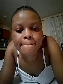 Snapshot of Freya_004 chatting on 11/30/25, 11:36 Freya 004 online show from 11/30/25, 11:36