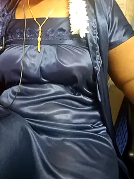 Snapshot of Janavi-janu chatting on 10/28/25, 08:11 Janavi-janu online show from 10/28/25, 08:11