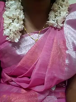 Snapshot of Janavi-janu chatting on 10/30/25, 08:05 Janavi-janu online show from 10/30/25, 08:05