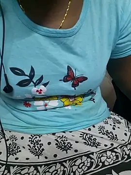 Snapshot of Janavi-janu chatting on 11/04/25, 07:57 Janavi-janu online show from 11/04/25, 07:57