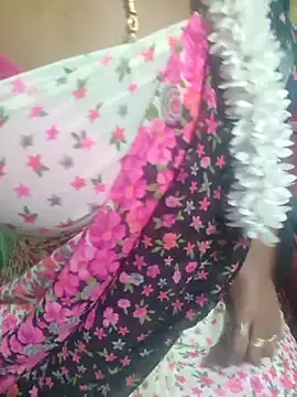 Snapshot of Janavi-janu chatting on 11/26/25, 06:20 Janavi-janu online show from 11/26/25, 06:20