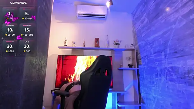 Snapshot of saracaball_ chatting on 09/16/25, 03:29 saracaball  online show from 09/16/25, 03:29