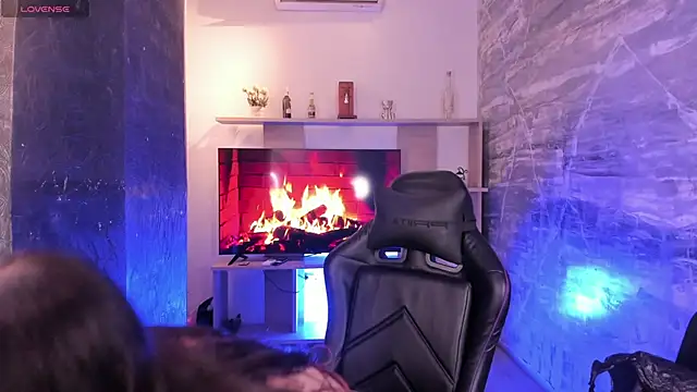 Snapshot of saracaball_ chatting on 10/07/25, 01:36 saracaball  online show from 10/07/25, 01:36