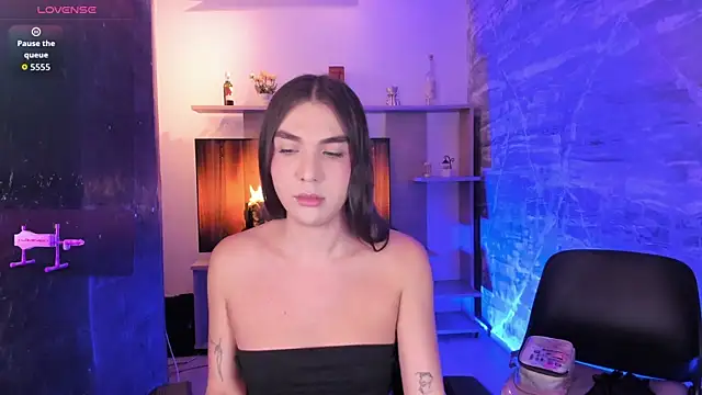 Snapshot of saracaball_ chatting on 10/09/25, 03:59 saracaball  online show from 10/09/25, 03:59