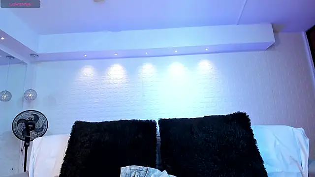 violet scott online show from 09/23/25, 10:51