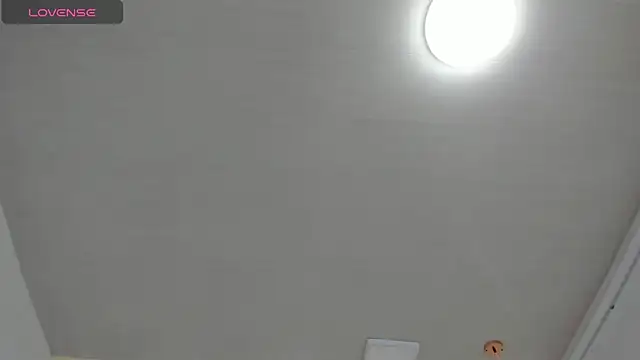 Cherllynn online show from 11/12/25, 03:34