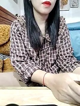 cream1299 online show from 02/16/25, 12:52