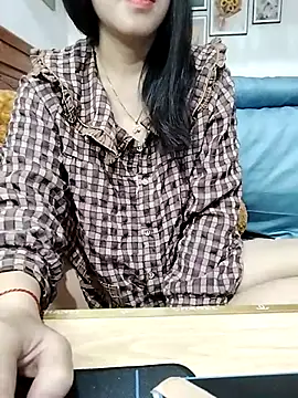 cream1299 online show from 02/16/25, 09:27