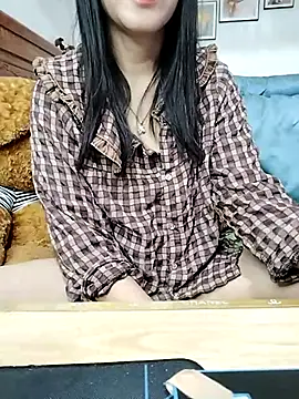 cream1299 online show from 02/17/25, 12:32