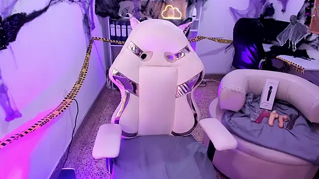 katya nt online show from 10/30/25, 01:34