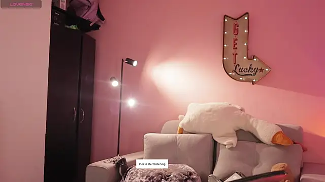 srtaliz online show from 11/06/25, 04:19