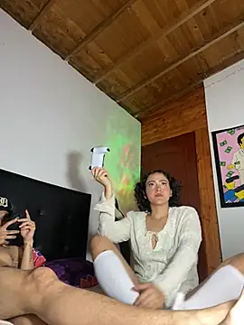 Snapshot of Blue_shine chatting on 02/10/25, 06:31 Blue shine online show from 02/10/25, 06:31