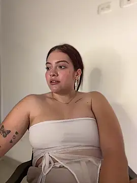 Chloee Evans1 online show from 02/05/25, 01:15