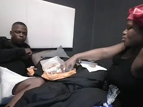 THEEBOSSTEE online show from 10/01/25, 07:31