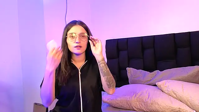 Snapshot of Elecktra_sweet chatting on 11/27/25, 08:00 Elecktra sweet online show from 11/27/25, 08:00