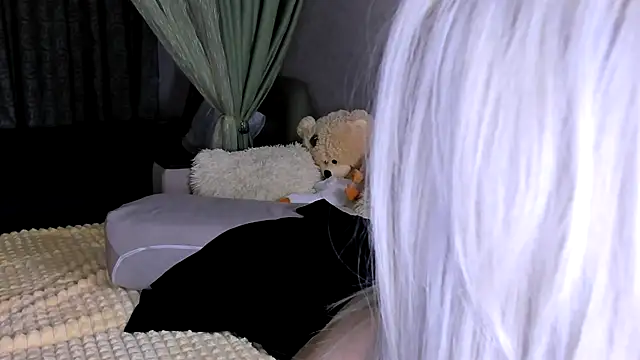 Sweeet Barbie online show from 11/27/25, 03:47