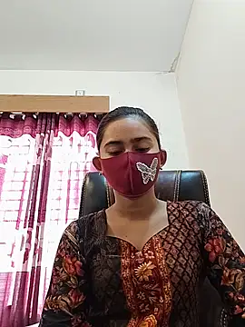 Snapshot of Abony- chatting on 02/05/25, 03:34 Abony- online show from 02/05/25, 03:34