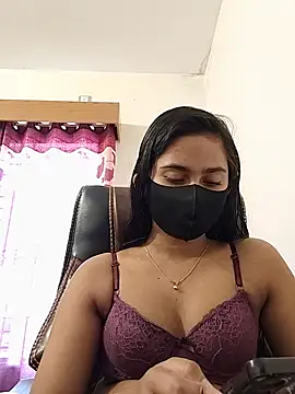 Snapshot of Abony- chatting on 02/18/25, 08:38 Abony- online show from 02/18/25, 08:38
