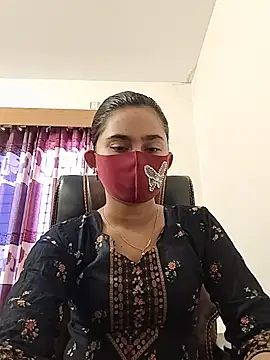 Snapshot of Abony- chatting on 02/24/25, 09:00 Abony- online show from 02/24/25, 09:00