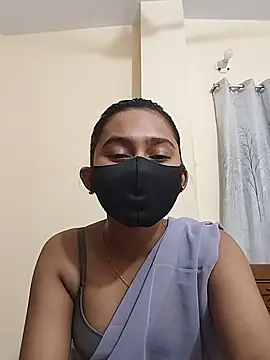 Snapshot of Abony- chatting on 03/08/25, 04:06 Abony- online show from 03/08/25, 04:06