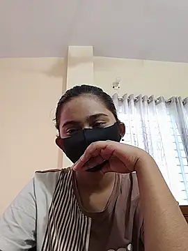 Snapshot of Abony- chatting on 03/18/25, 04:58 Abony- online show from 03/18/25, 04:58