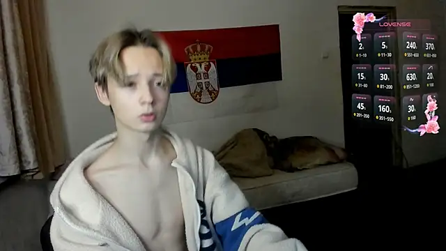 Snapshot of Vampirella_GS chatting on 10/27/25, 12:04 Vampirella GS online show from 10/27/25, 12:04