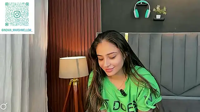 Snapshot of demieliss chatting on 10/01/25, 05:52 demieliss online show from 10/01/25, 05:52