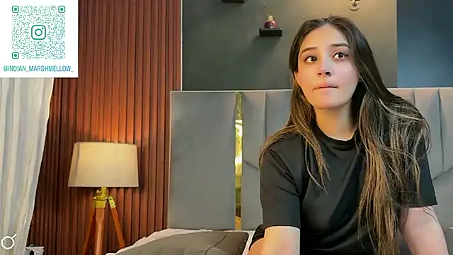 Snapshot of demieliss chatting on 10/26/25, 05:41 demieliss online show from 10/26/25, 05:41