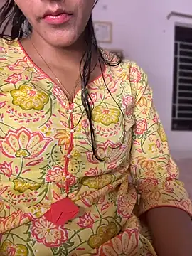 Goddess sneha online show from 04/17/26, 03:48