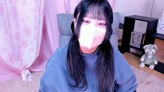 Snapshot of p_RUMiMi chatting on 02/23/25, 09:22 p RUMiMi online show from 02/23/25, 09:22