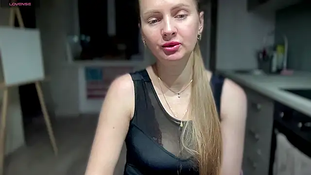 Snapshot of Viola_sweet chatting on 01/12/25, 10:54 Viola sweet online show from 01/12/25, 10:54
