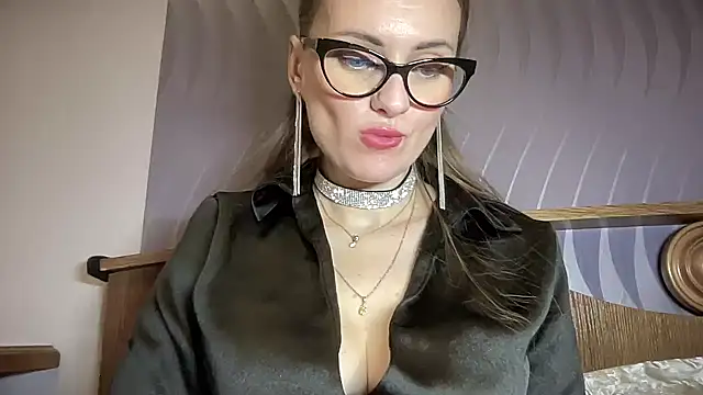 Snapshot of Viola_sweet chatting on 02/04/25, 08:28 Viola sweet online show from 02/04/25, 08:28