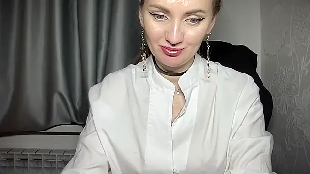 Snapshot of Viola_sweet chatting on 02/06/25, 08:56 Viola sweet online show from 02/06/25, 08:56